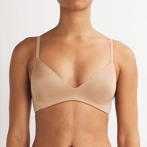 Wireless form t-shirt bra
